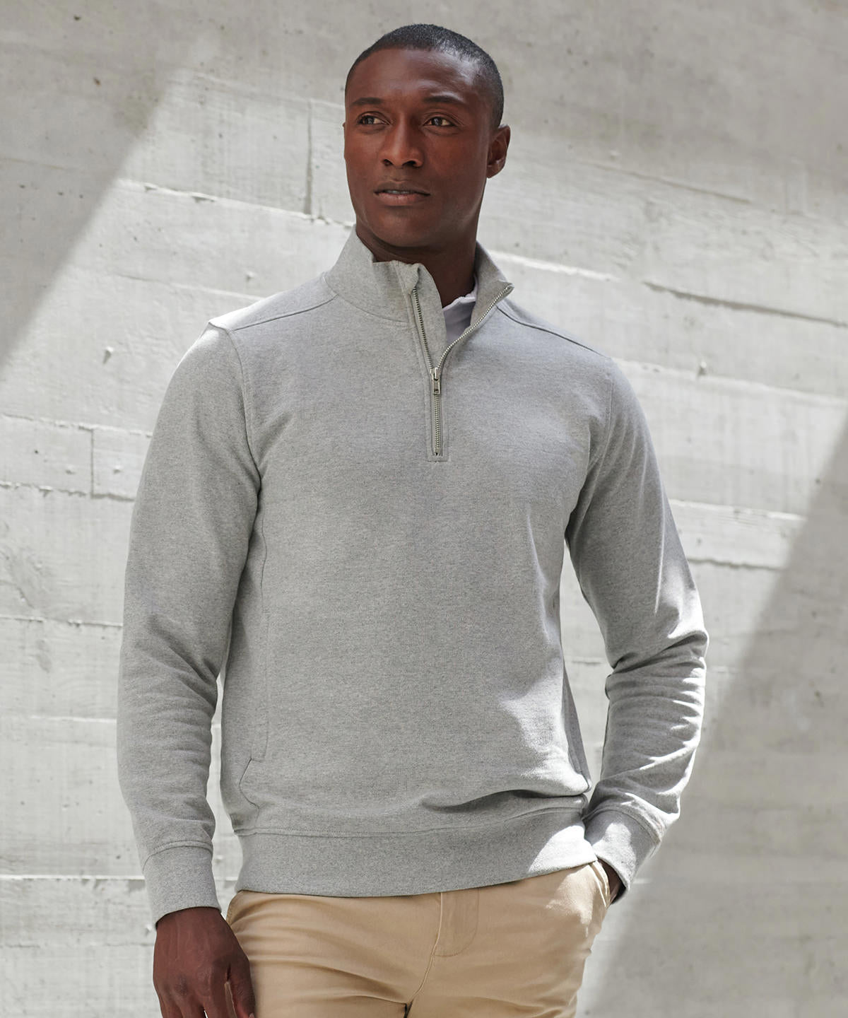 Henbury Unisex sustainable ¼-zip sweatshirt Black