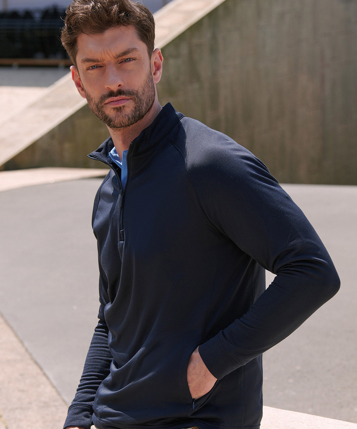 Henbury ¼ zip top with wicking finish Black