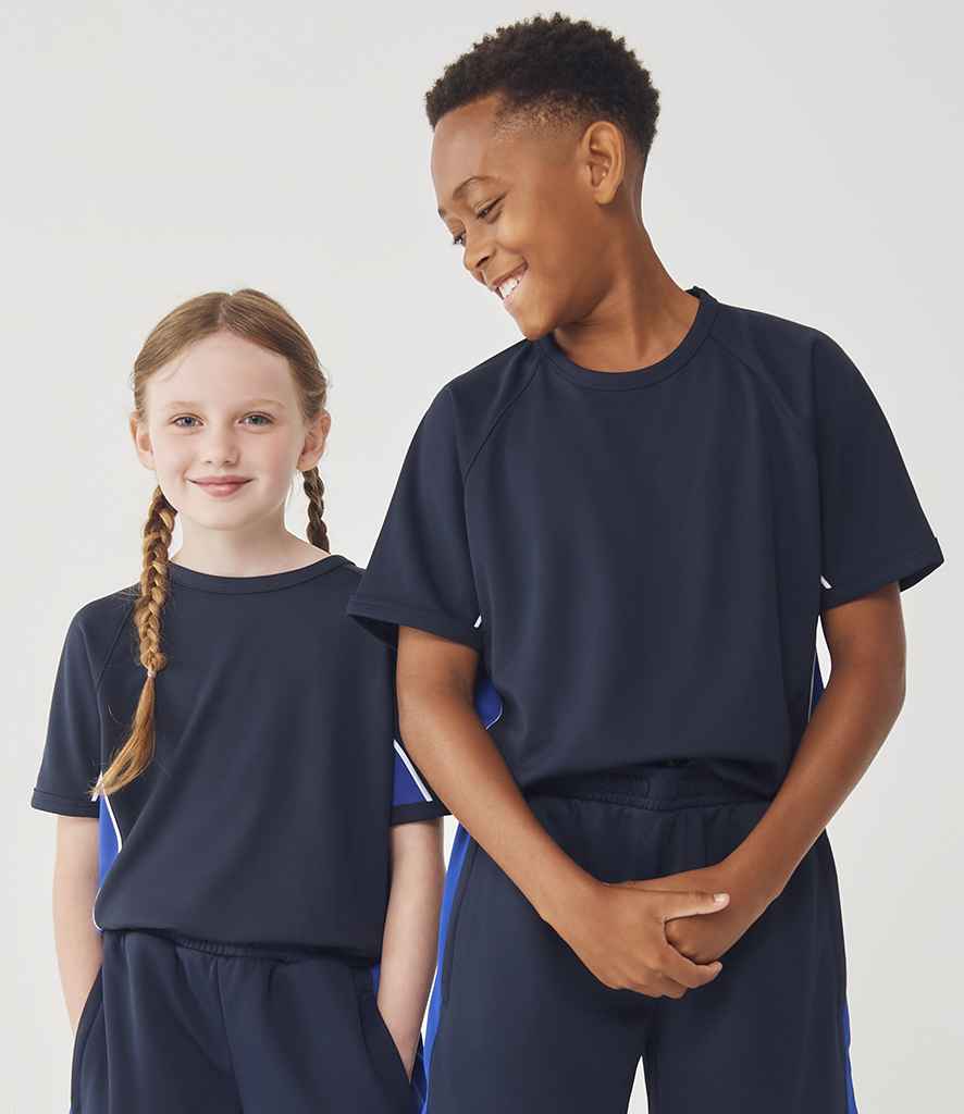 Finden + Hales Kids Performance Team T-Shirt - model image