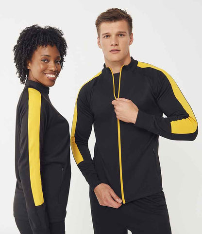 Finden + Hales Team No Pocket Shorts - model image