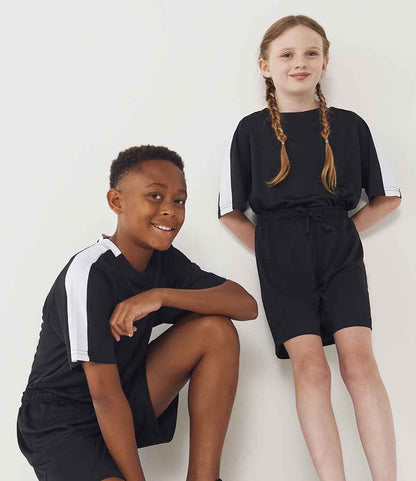 Finden + Hales Kids Team No Pocket Shorts - model image