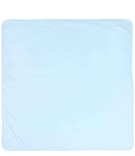 Larkwood Blanket - model image