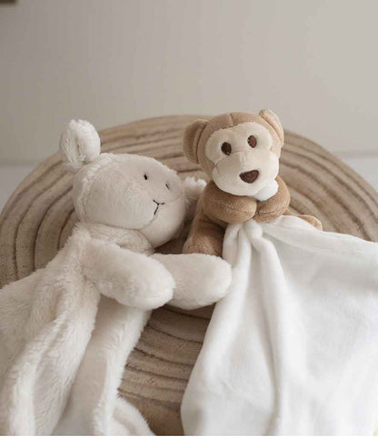 Mumbles Lamb Comforter - model image