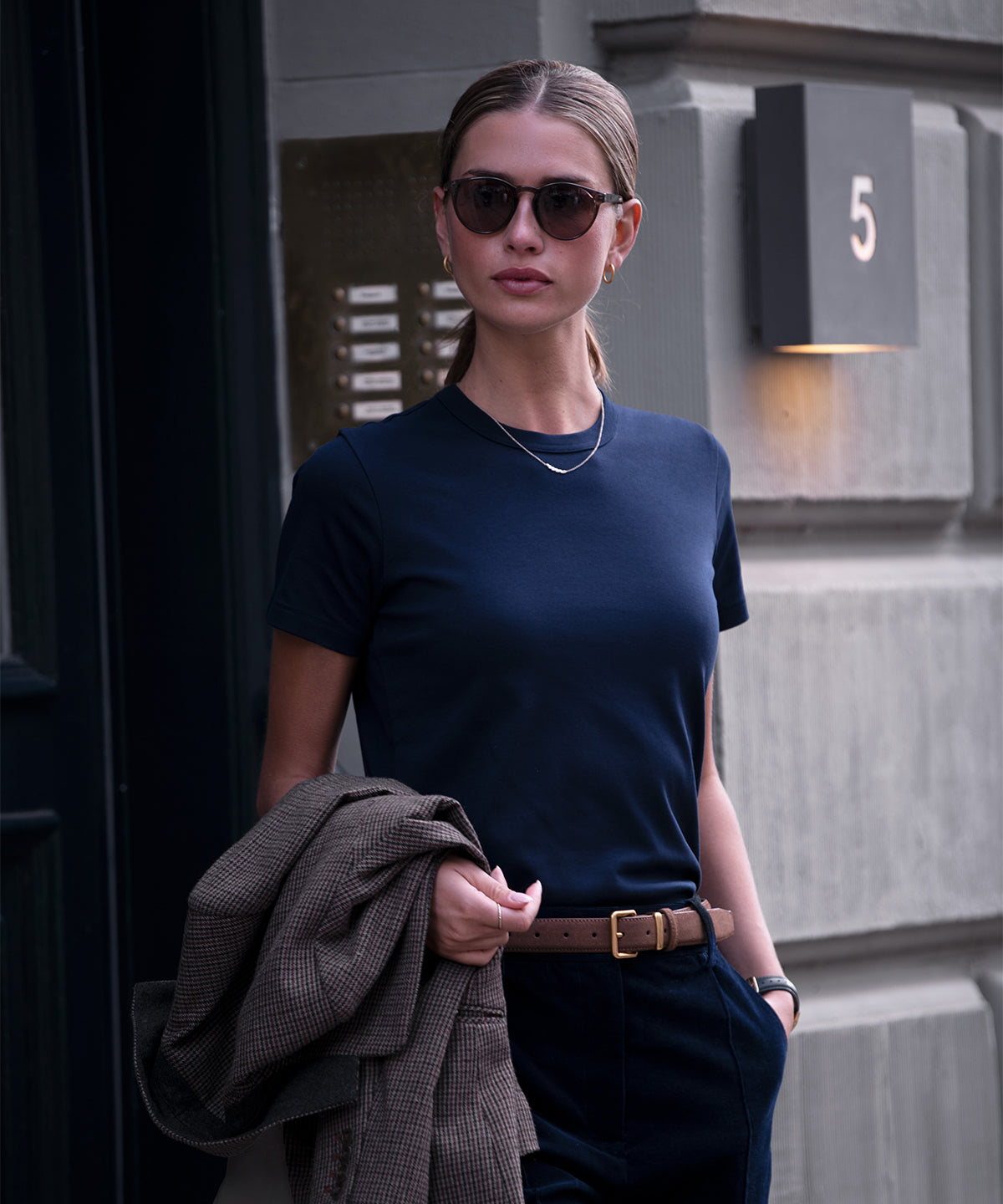 Nimbus Women’s Santa Monica - the interlock tee Black