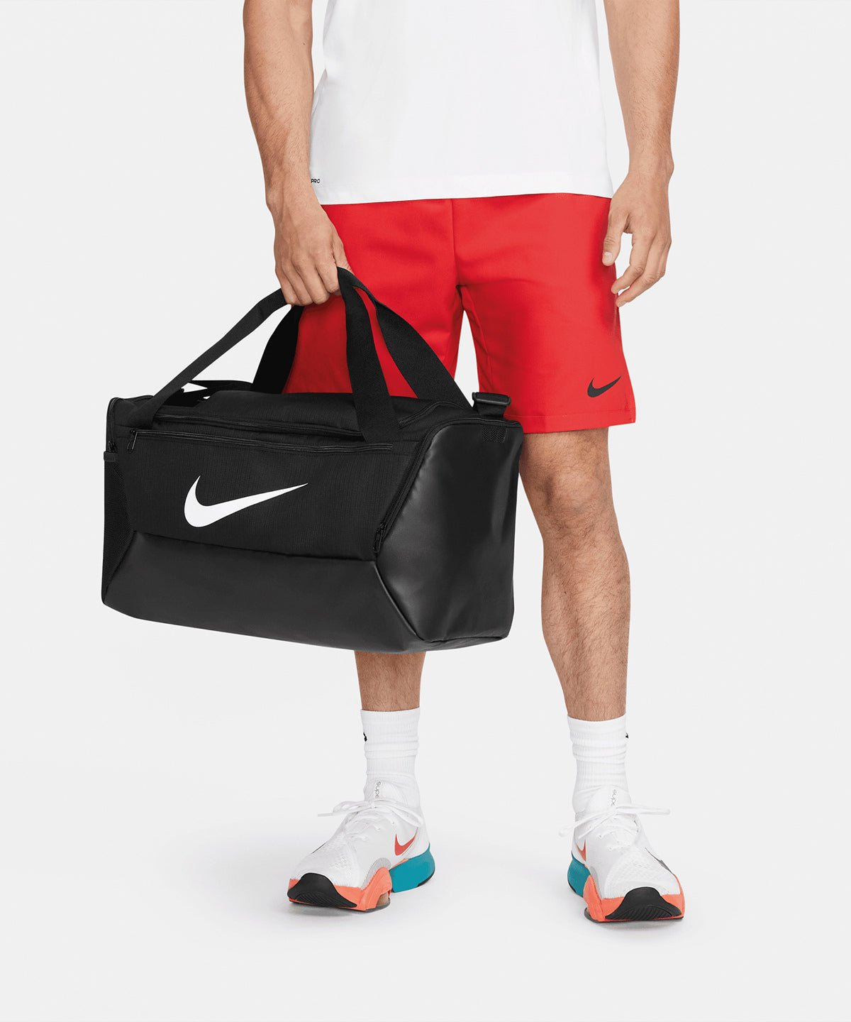 Nike Nike Brasilia small duffle 9.5 (41L) Black/White