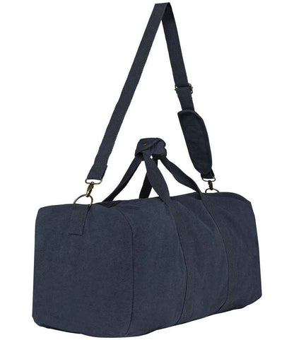 Native Spirit Vintage Travel Bag - model image