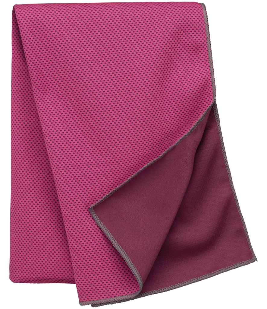 Proact Refreshing Sports Towel in Candy Pink
