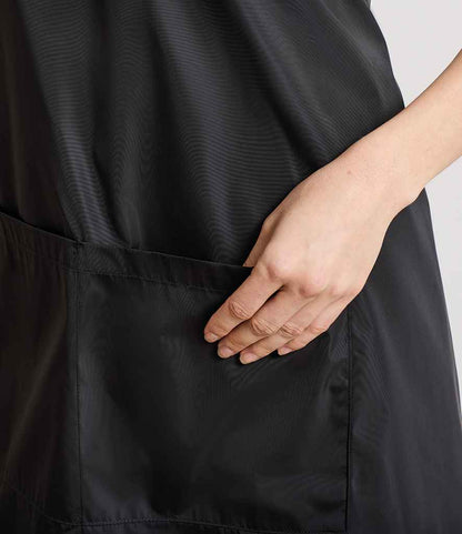 Premier Waterproof Wrap Around Tunic Apron - model image