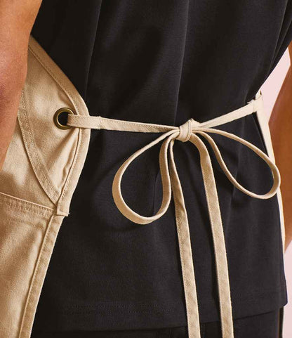 Premier 'Artisan's Choice' Double Pocket Canvas Apron - model image