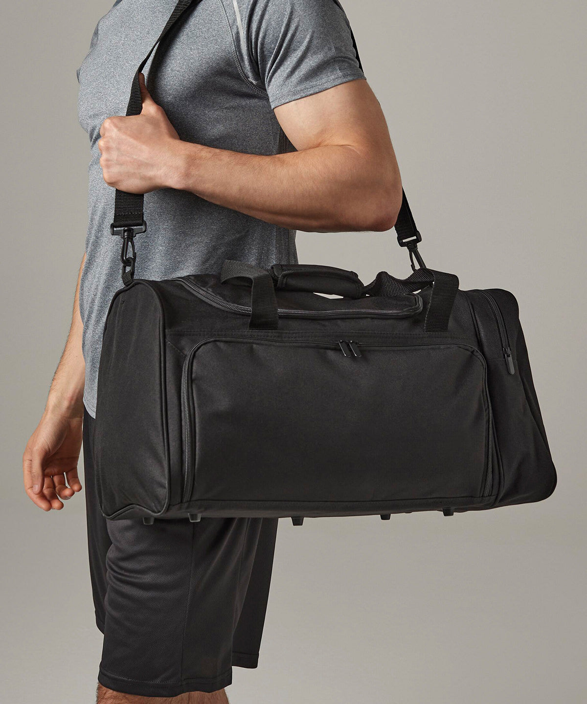 Quadra Universal holdall Black