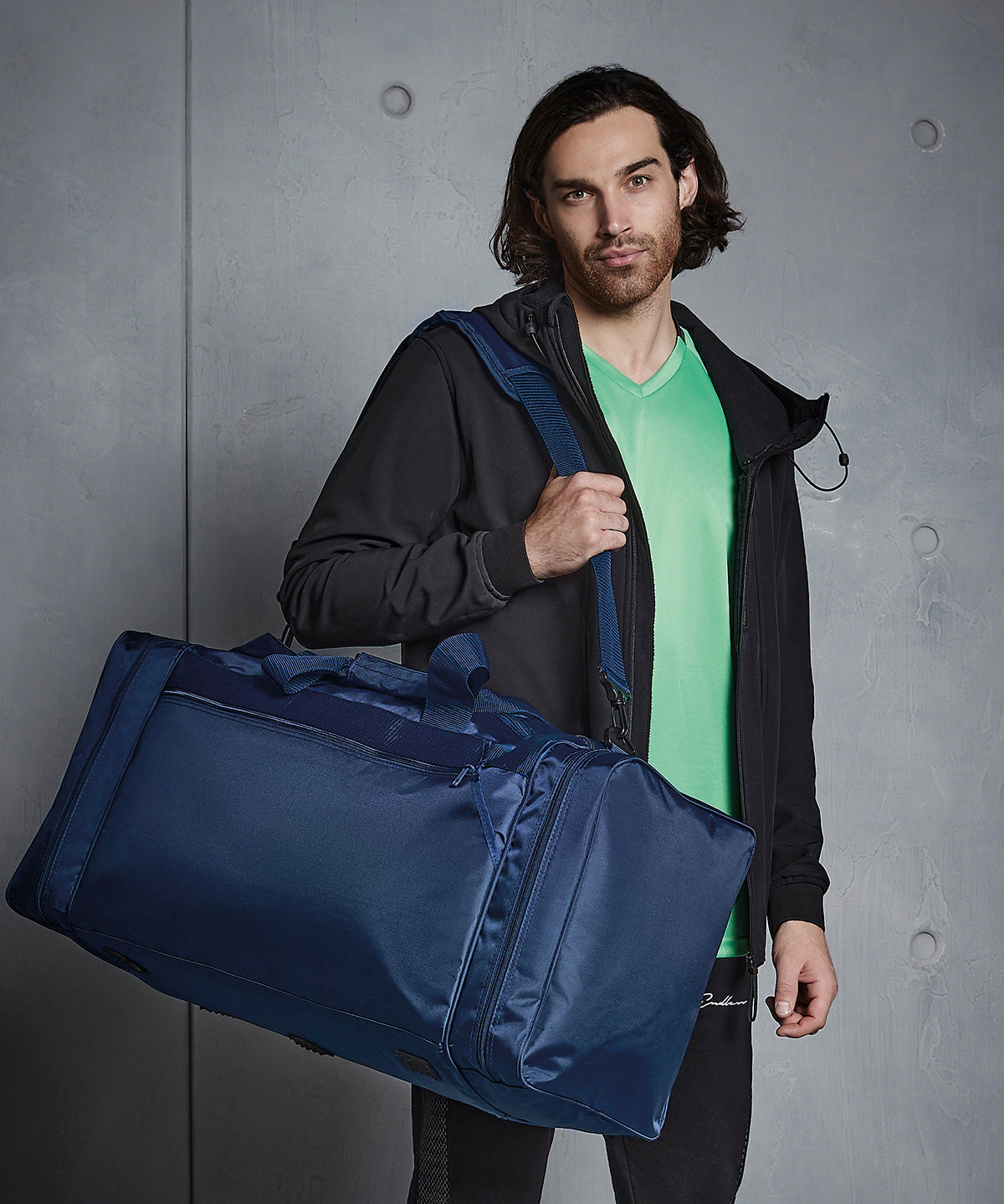 Quadra Jumbo sports holdall Black