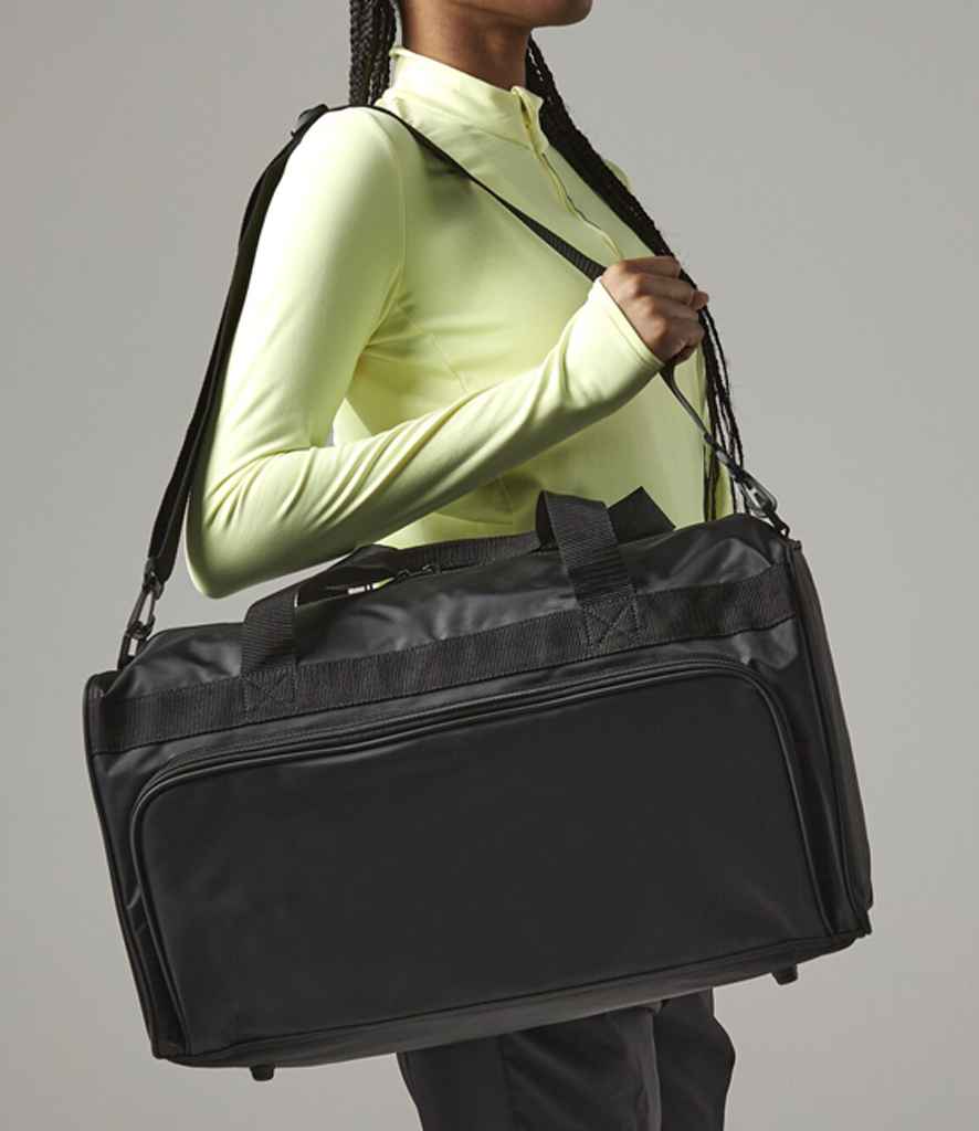 Quadra Advertising Holdall - model image