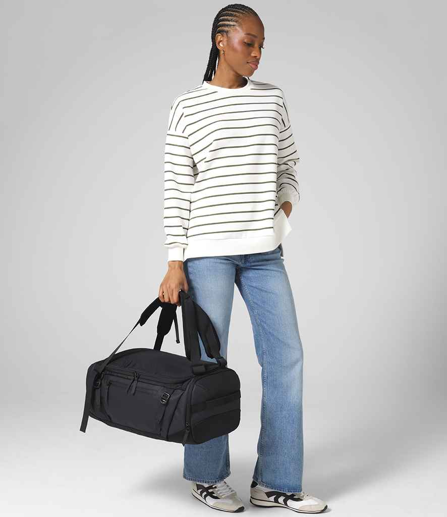 Quadra Zurich 35 Litre Hybrid Holdall - model image