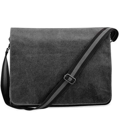 Quadra Vintage Canvas Despatch Bag - model image