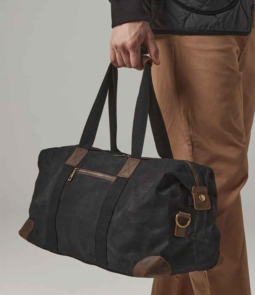 Quadra Heritage Waxed Canvas Holdall - model image