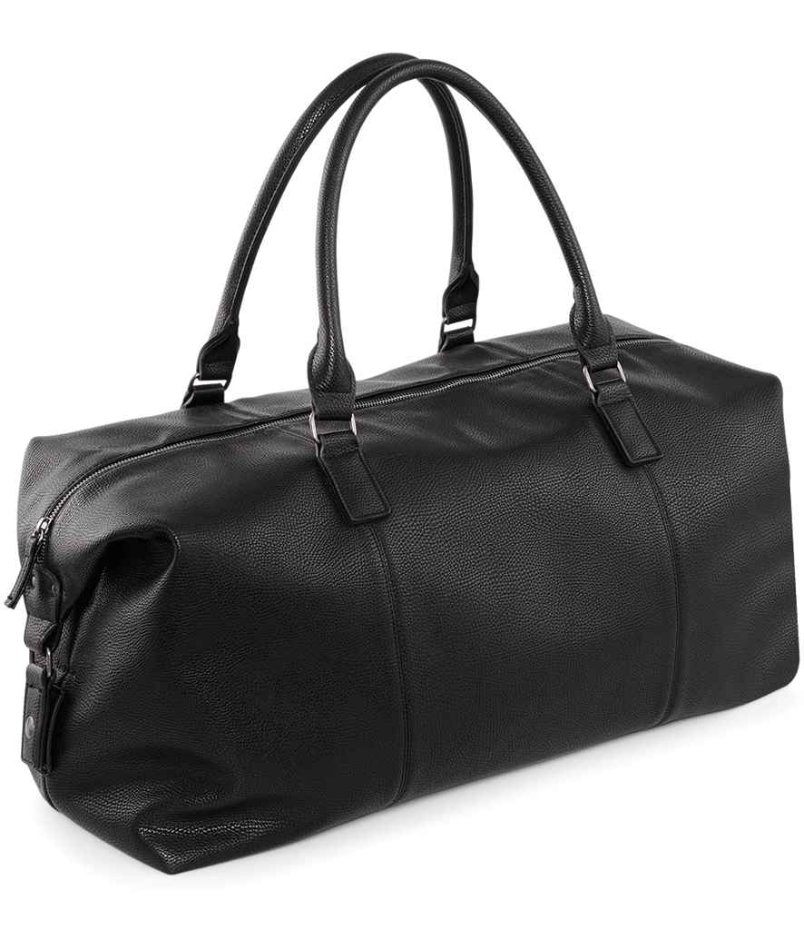 Quadra NuHide® Weekender - model image