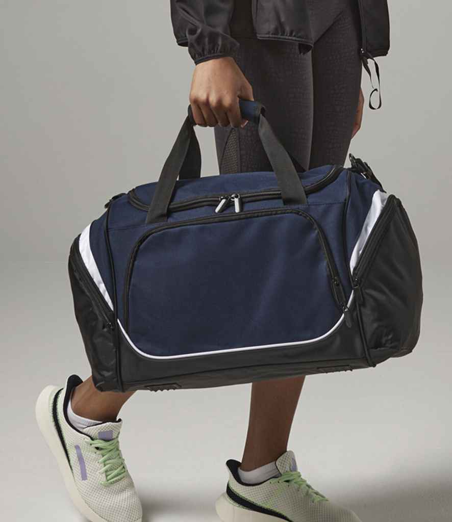 Quadra Pro Team Locker Bag - model image