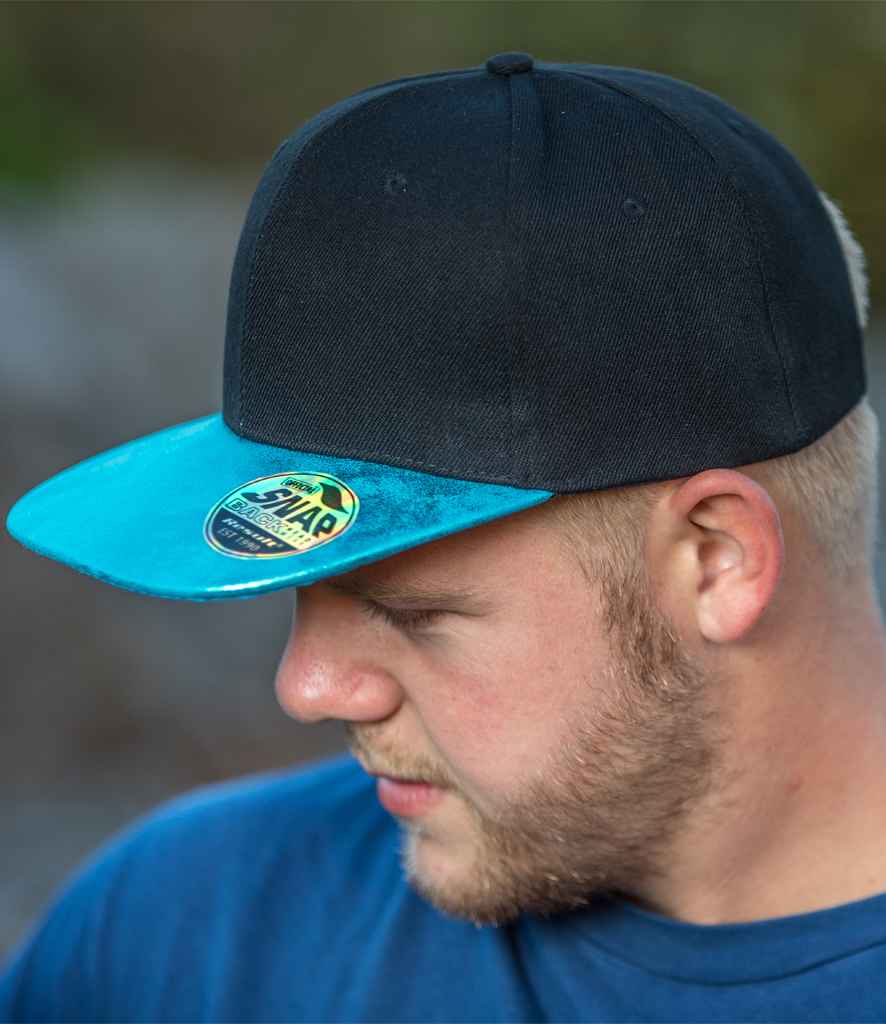 Result Bronx Glitter Snapback Cap - model image
