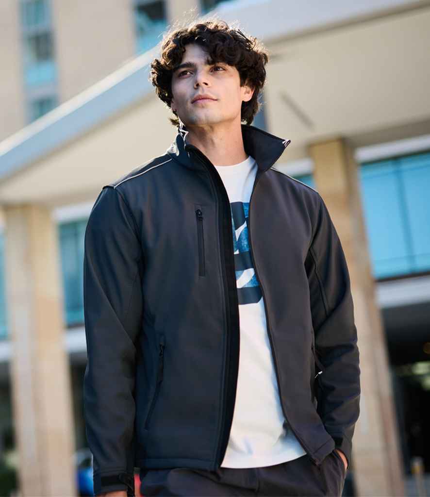 Regatta Sandstorm Soft Shell Workwear Jacket - model image