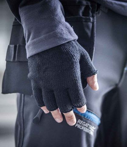 Regatta Fingerless Mitts - model image