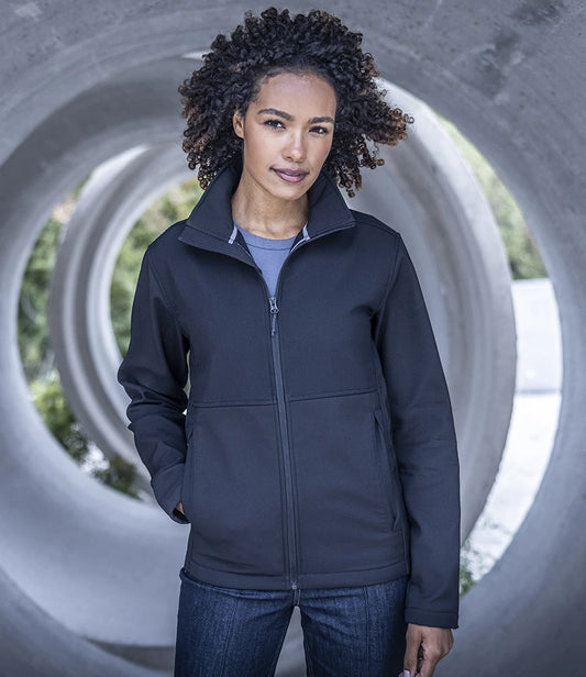 Regatta Recycle.me Soft Shell Jacket - Black - Model