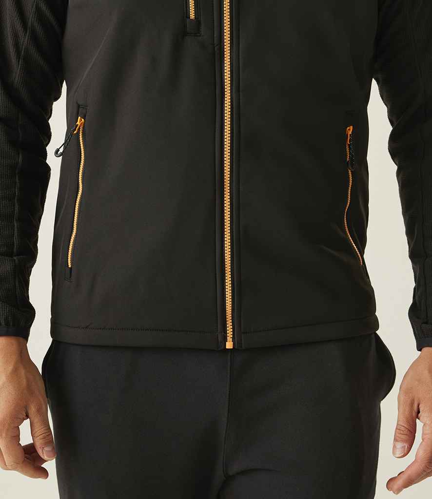 Regatta Professional Regatta Navigate Two Layer Soft Shell Bodywarmer Black/Orange Pop