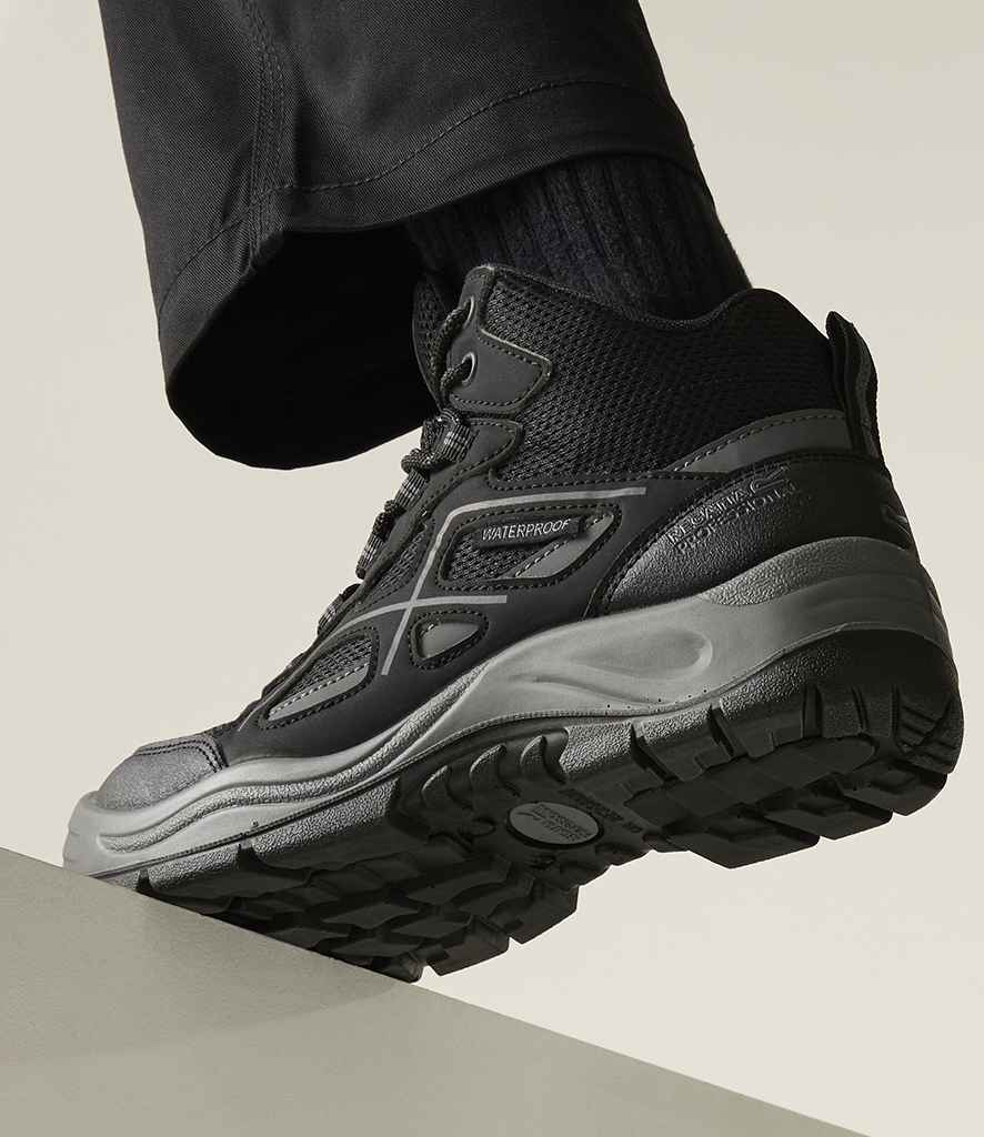 Regatta Safety Footwear Regatta Safety Footwear Limestone Waterproof S6 Boots Black/Granite