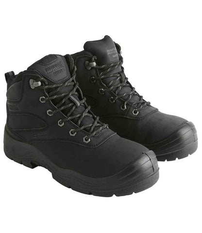Regatta Safety Footwear Guardstone S7 Hikers - model image