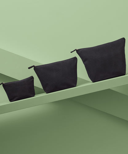 Nutshell Recycled luxe accessory bag Black