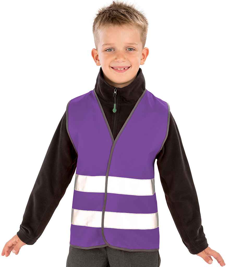 RS200BE PUR MODEL 1 HERO