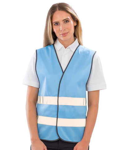 Result Core Enhanced Vis Vest - model image