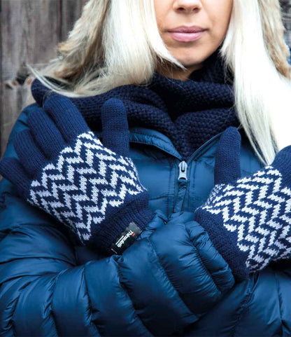 Result Pattern Thinsulate™ Gloves - model image