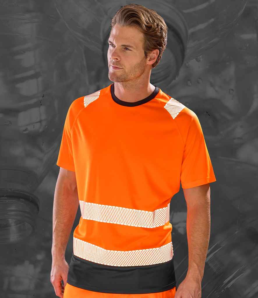 Result Recycled Safety T-Shirt - model image