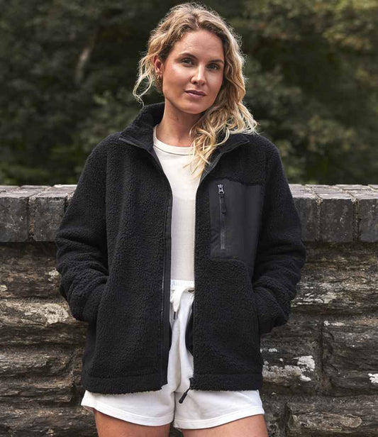 Ravine Unisex Full Zip Borg Fleece Jacket - model image