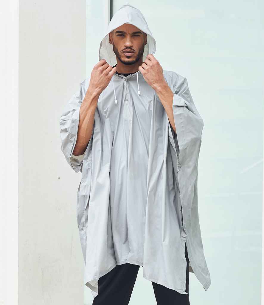 Splashmacs Rain Poncho - model image