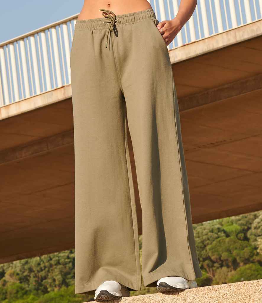 SK431 KHA MODEL 1 HERO