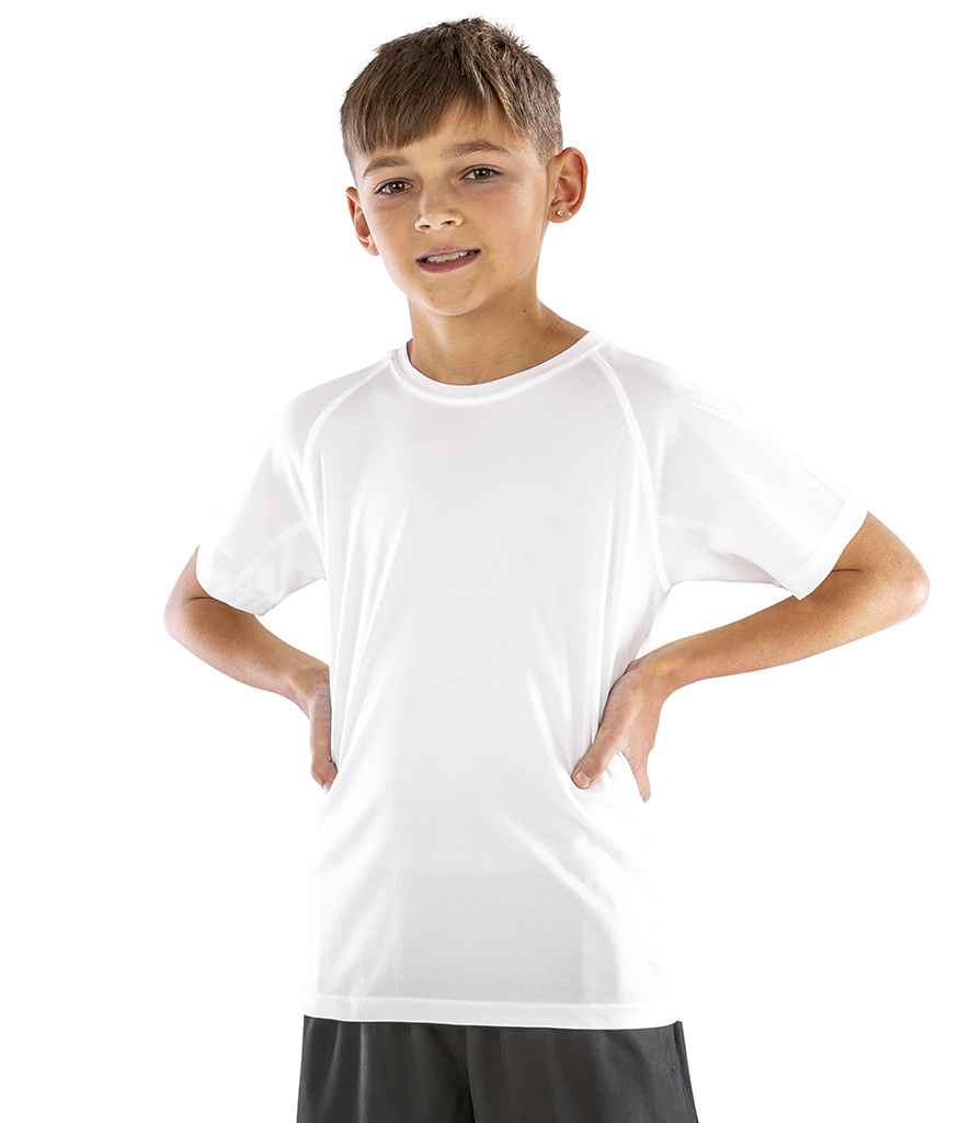 Spiro Kids Impact Performance Aircool T-Shirt - model image