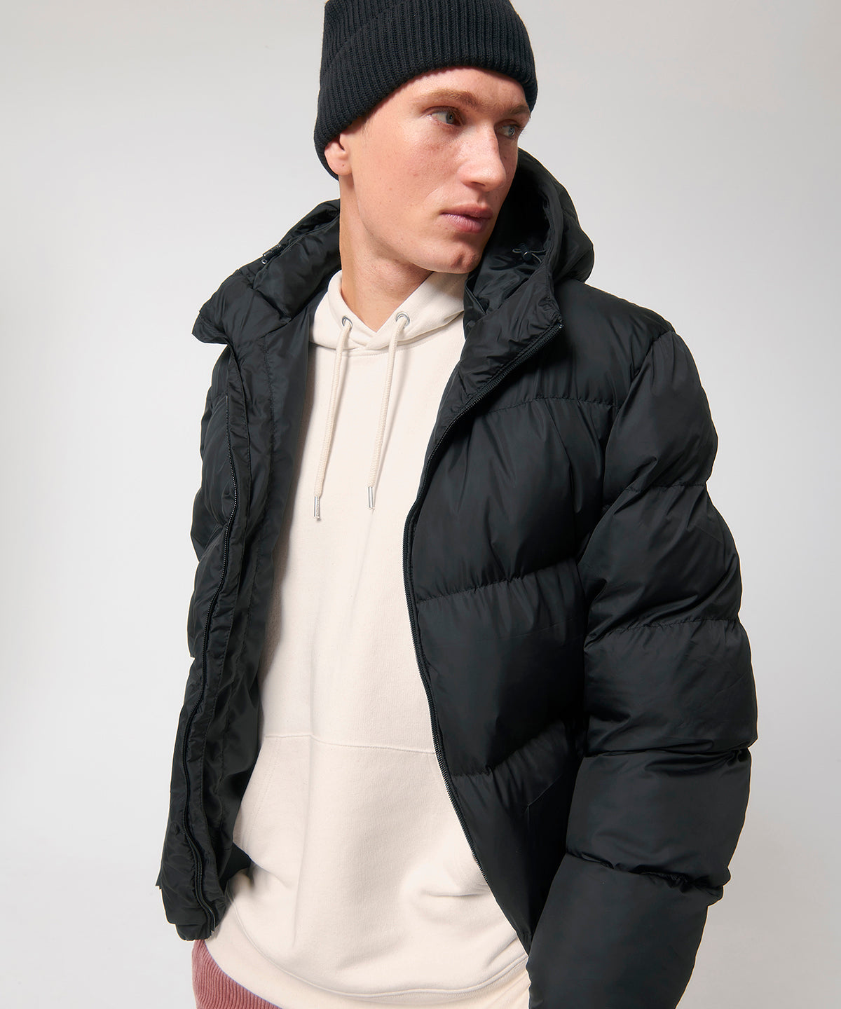 Stanley/Stella Unisex Puffer oversized jacket (STJU840) Black