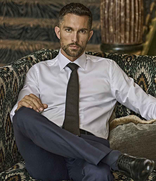 Tee Jays Luxury Slim Fit Long Sleeve Oxford Shirt - model image