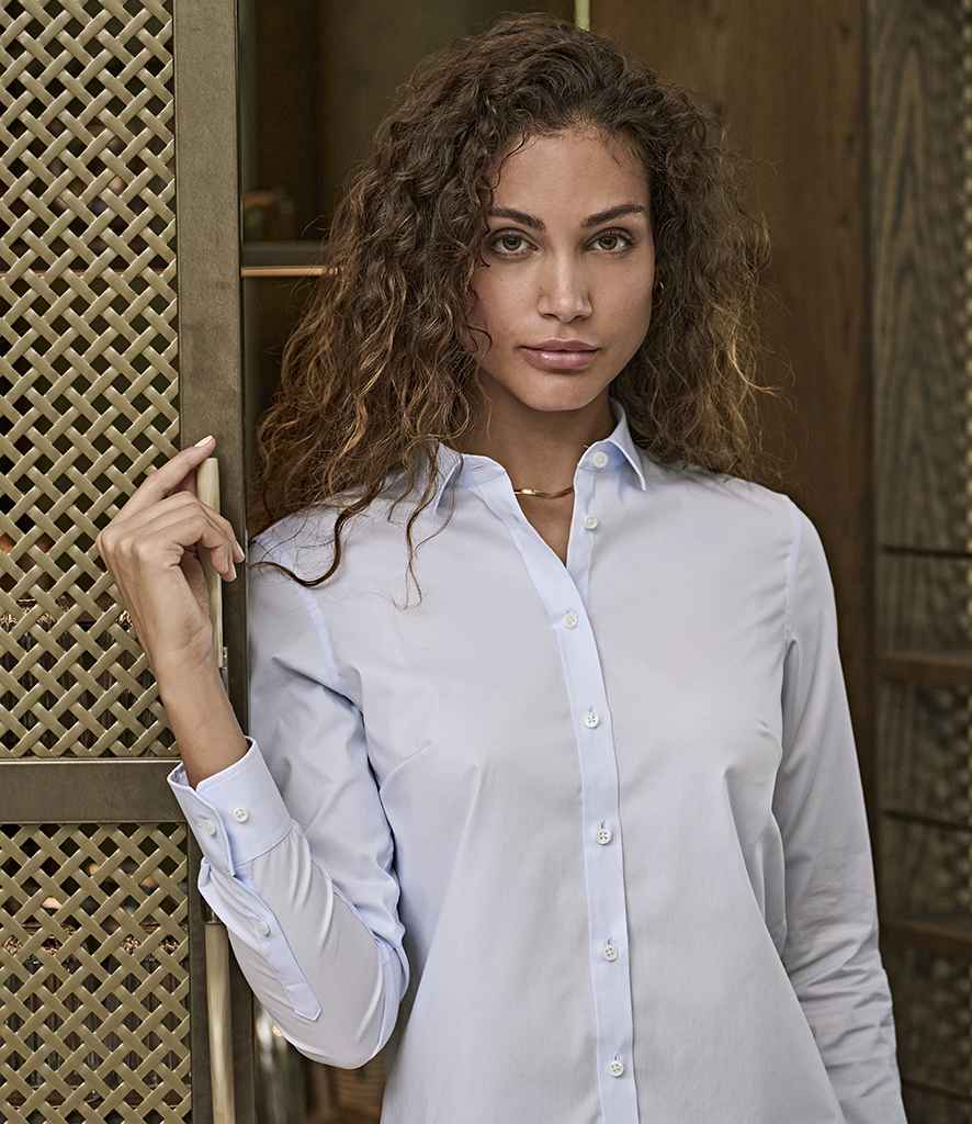 Tee Jays Ladies Stretch Luxury Long Sleeve Poplin Shirt - model image
