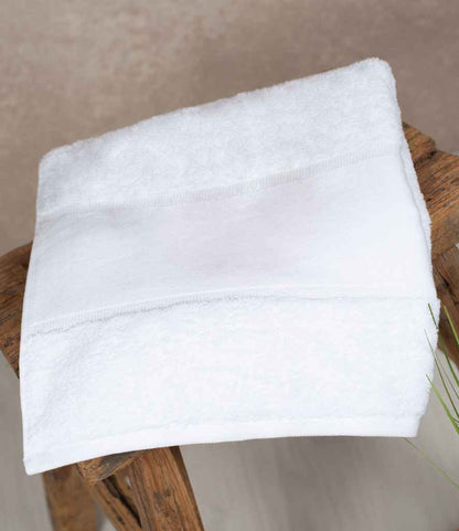 Towel City Organic Printable Border Bath Towel in White