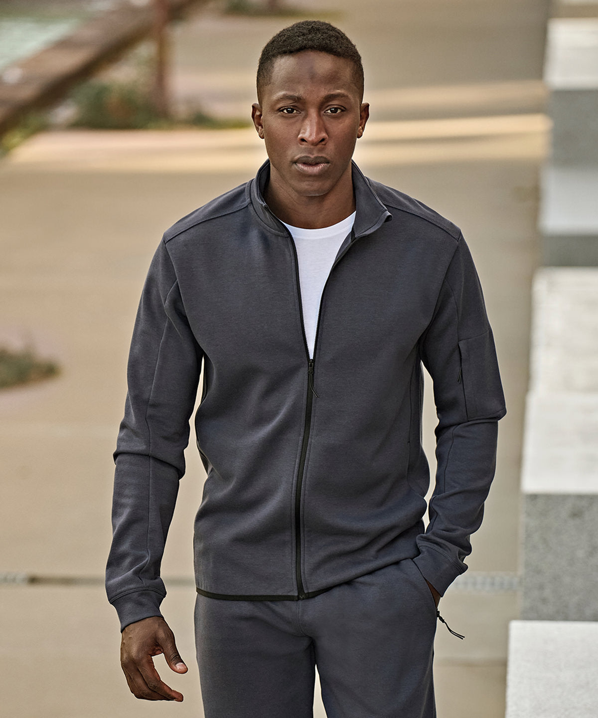 Tee Jays Athletic full-zip sweatshirt (5704) Black