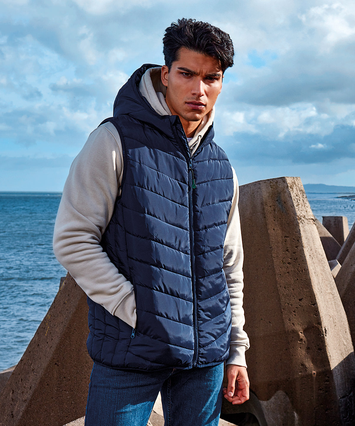 2786 Taurus recycled padded bodywarmer Black