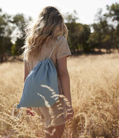Westford Mill Organic Cotton In Conversion Gymsac - model image
