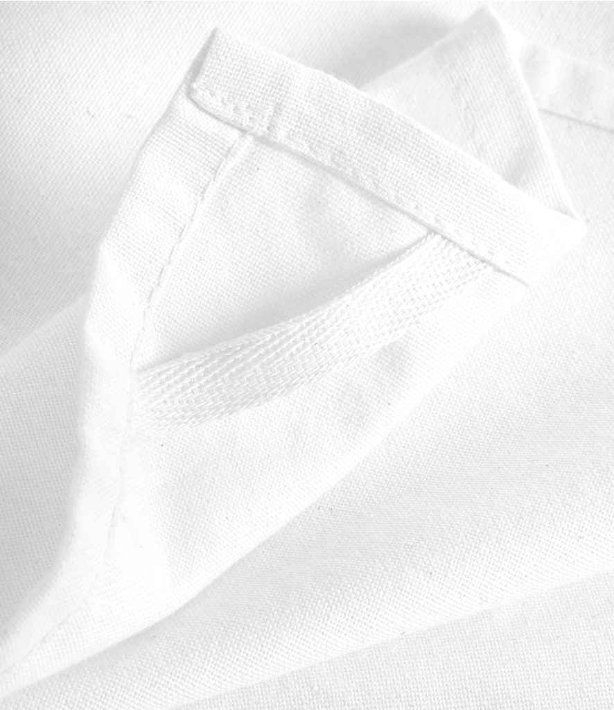 W701 WHI DETAIL 2