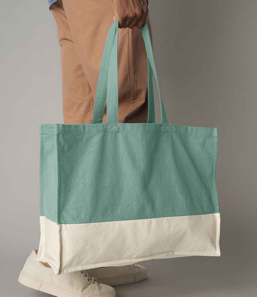 Westford Mill EarthAware® Organic Contrast Shopper - model image