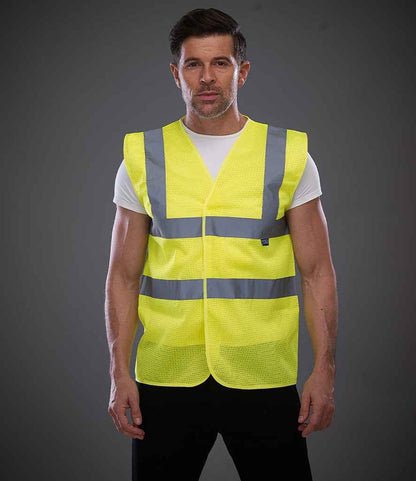 Yoko Top Cool Open Mesh Waistcoat - model image