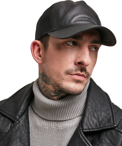 Flexfit / Yupoong Leather trucker Black/Black