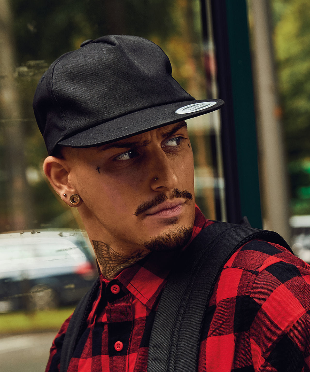 Flexfit / Yupoong Unstructured 5-panel snapback (6502) Black